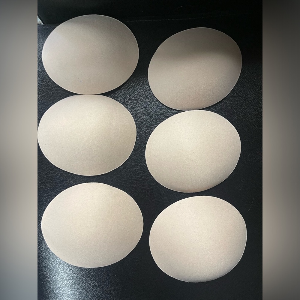 Seamless Nude Bra Inserts DFYNE from impact or dynamic medium and small pads